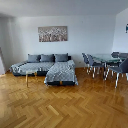 Lo Seaview Haven Apartment *