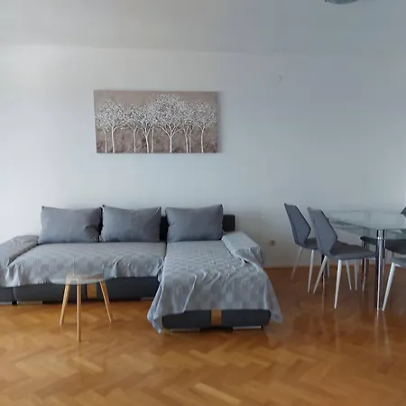 Lo Seaview Haven Apartment