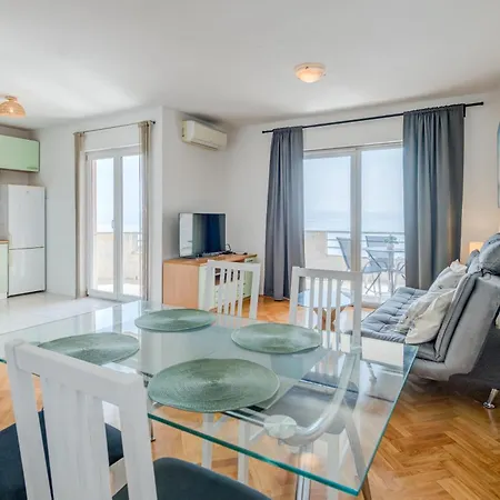 Lo Seaview Haven Split