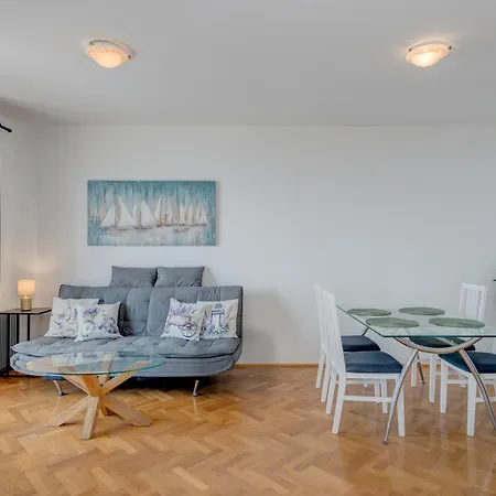 Lo Seaview Haven * سبليت