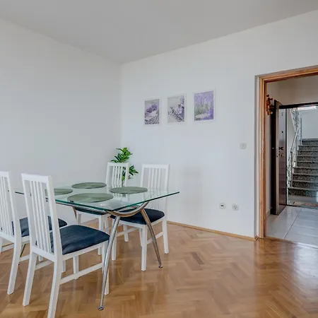 Lo Seaview Haven Apartment *