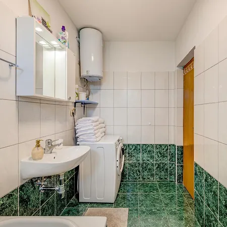 Daire Lo Seaview Haven