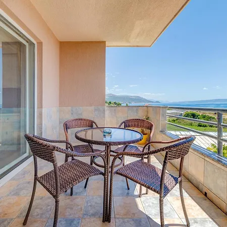 Lo Seaview Haven Daire