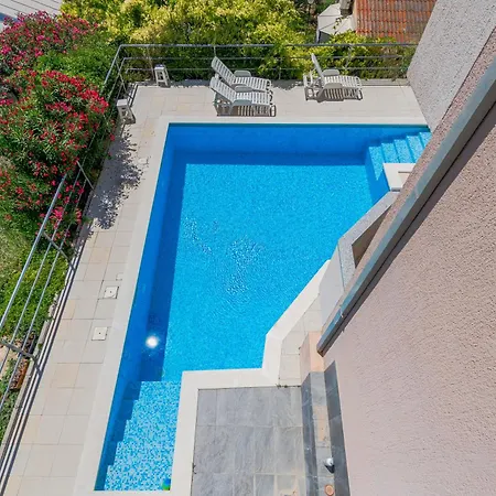Lo Seaview Haven Daire